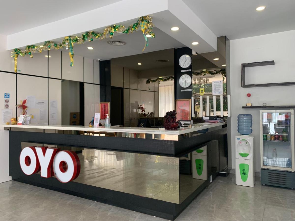 Oyo 676 호텔 오사카 Batam 외부 사진
