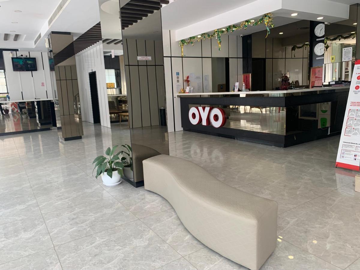 Oyo 676 호텔 오사카 Batam 외부 사진
